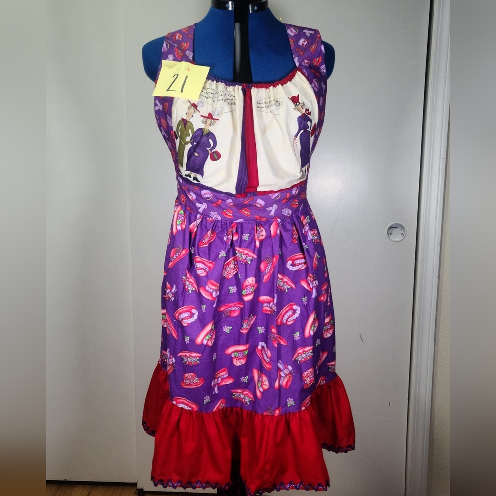 Aprons - Picture 6 of 9